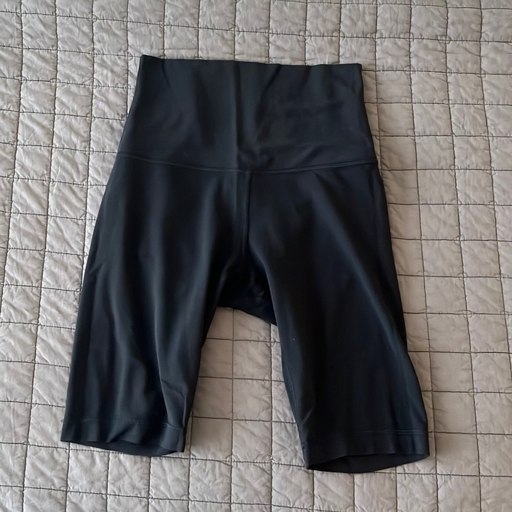 Lululemon super high rise black align legging shorts 10”